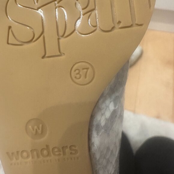 BNWT Wonders Paloma (Silver/Off White) 37 - Picture 8 of 8